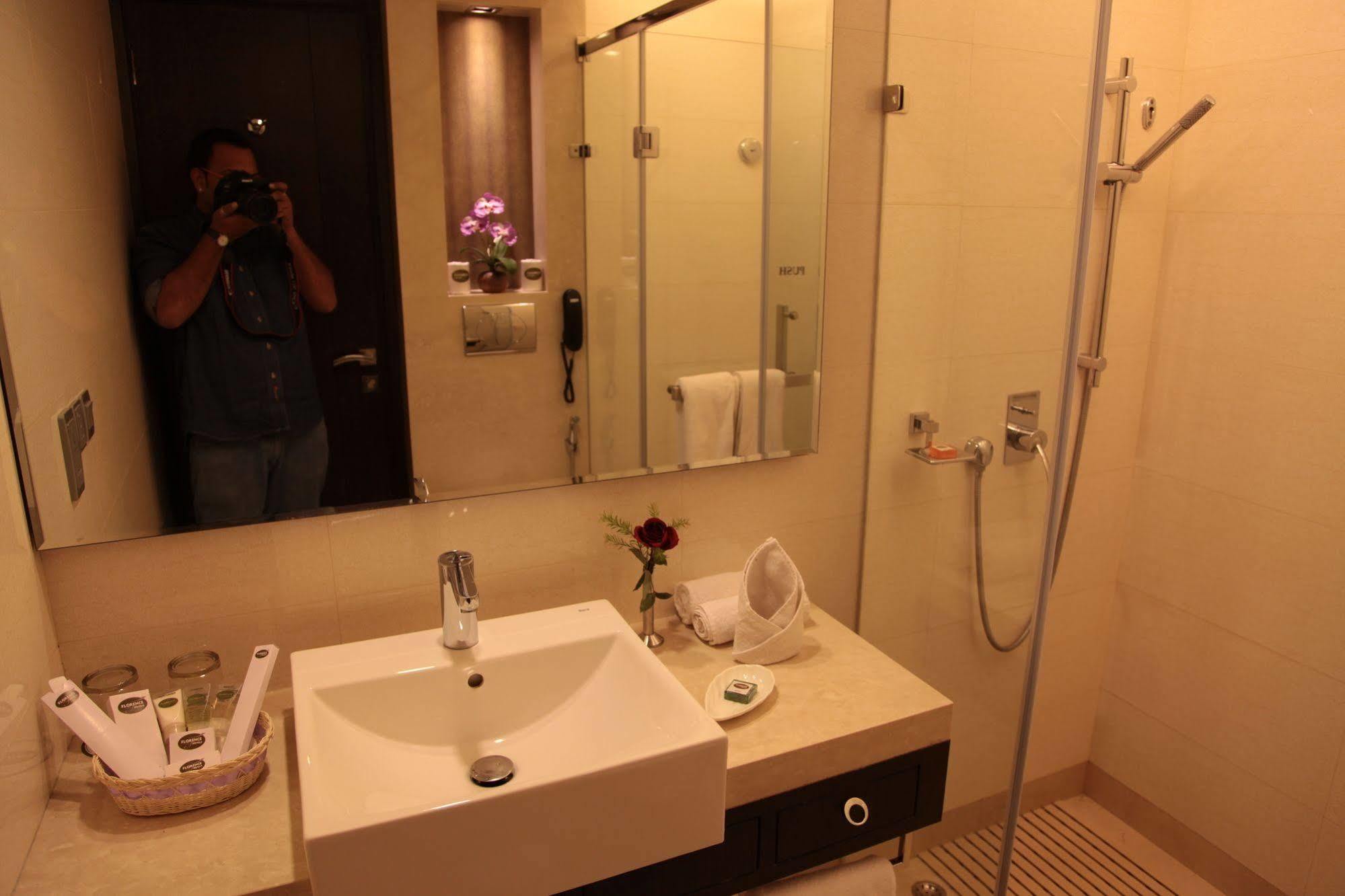 Hotel Florence New Delhi Extérieur photo