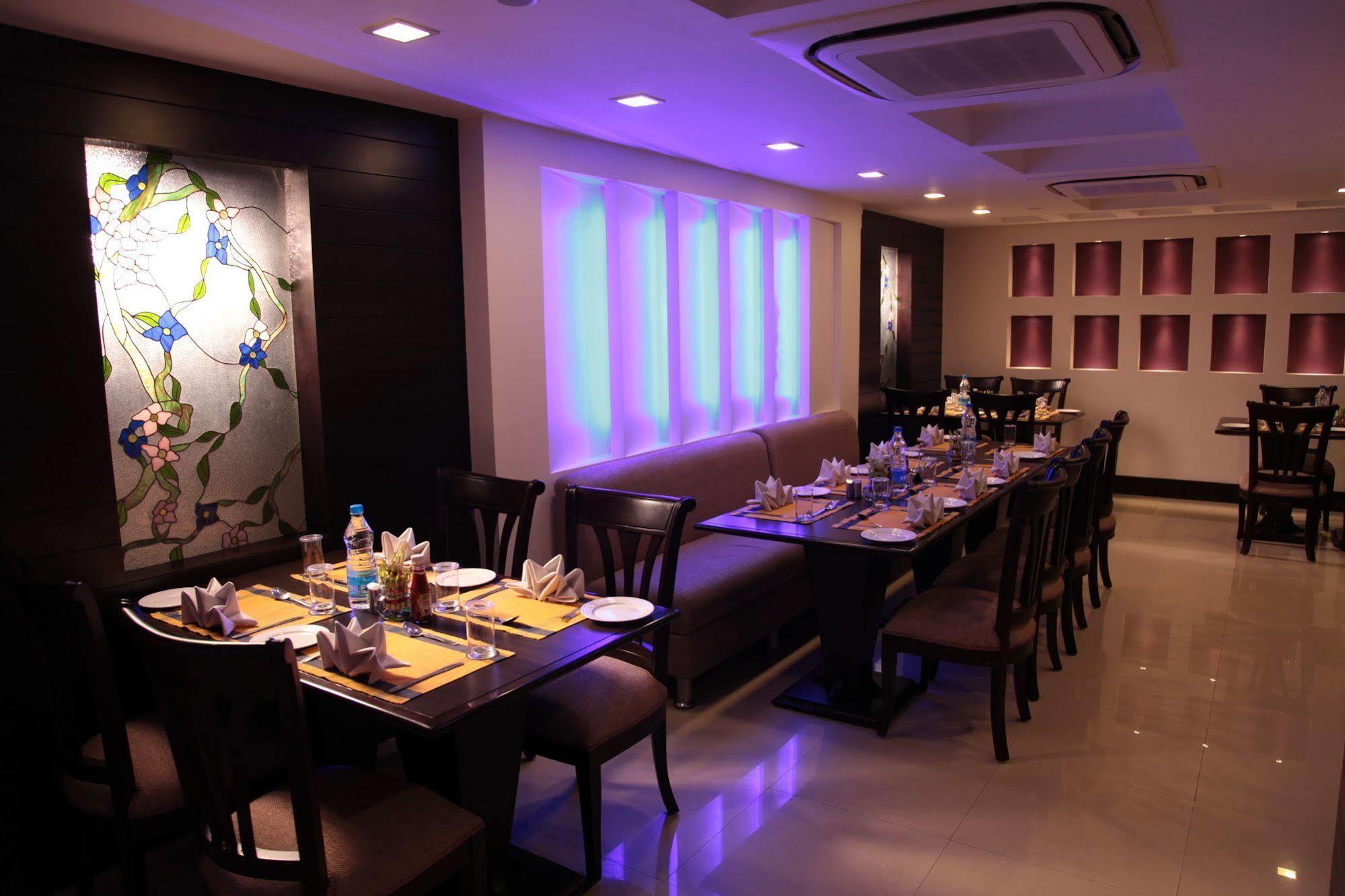 Hotel Florence New Delhi Extérieur photo